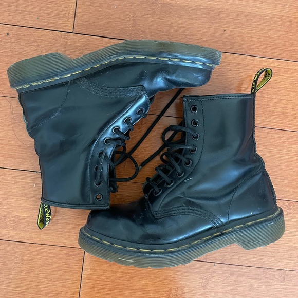 Doc Martens 1460 WOMEN'S SMOOTH LEATHER LACE UP BOOTS

size US women’s 5, UK 3 - Picture 3 of 7